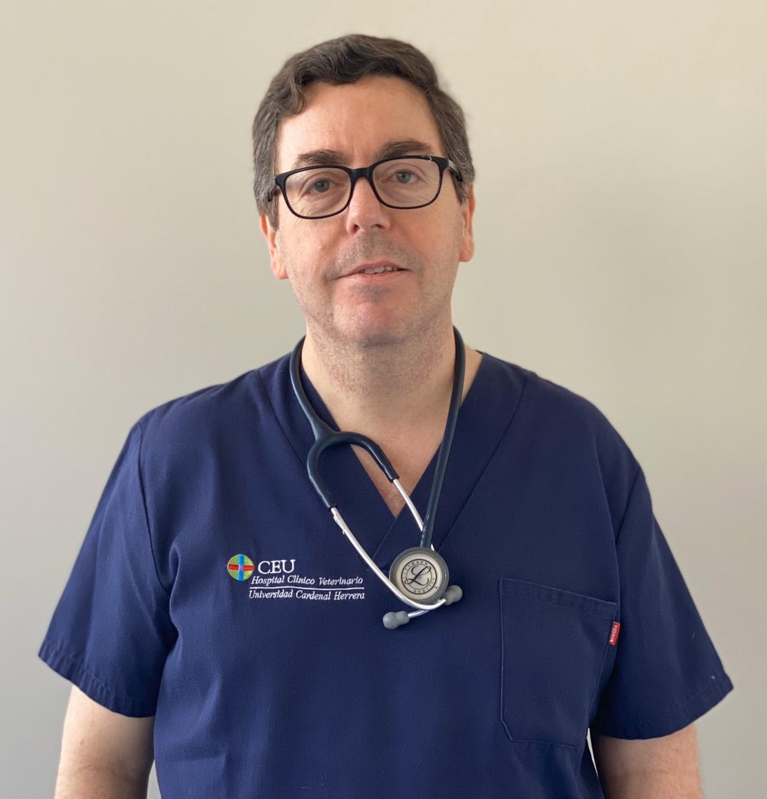 Hablar de salarios en la clínica veterinaria de pequeños animales no es senci...